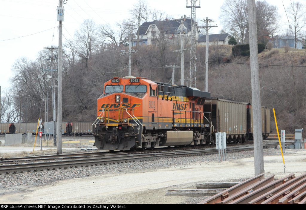 BNSF 6052